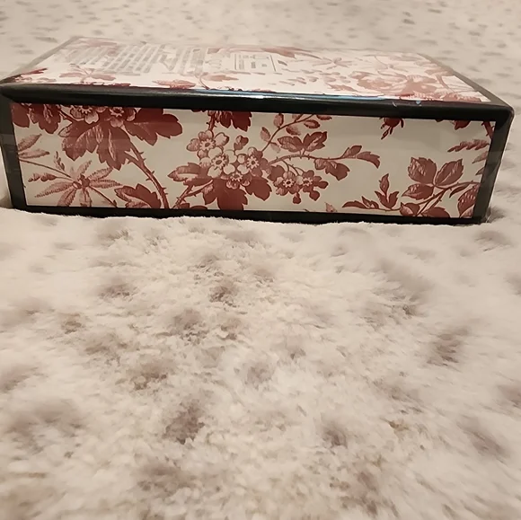 Gucci Bloom Eau de Parfum Spray, 3.3 oz. NEW - Picture 10 of 16